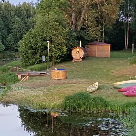 Soomaa Water Camp Hotel Jõesuu Exterior foto